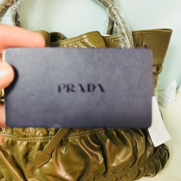 PRADA HAND BAG - Picture 6 of 8